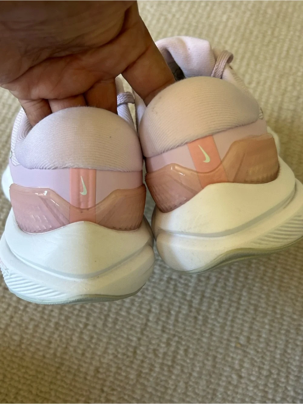Nike Women’s Vomero 16 Running Shoes - Pale Pink
